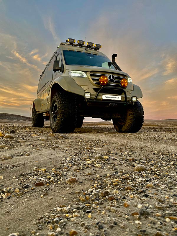 MOSI - MERCEDES-BENZ - SPRINTER 49" TIRES